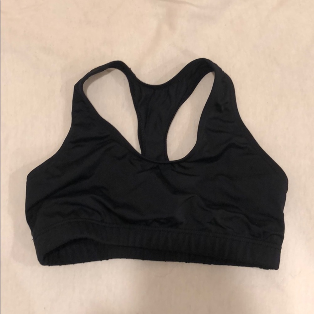 Black sports bra